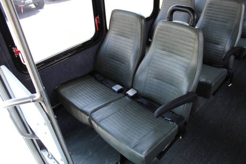 2013 Ford E-Series E-450 SD