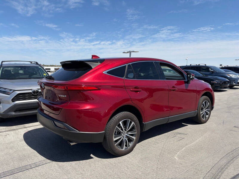 2022 Toyota Venza LE