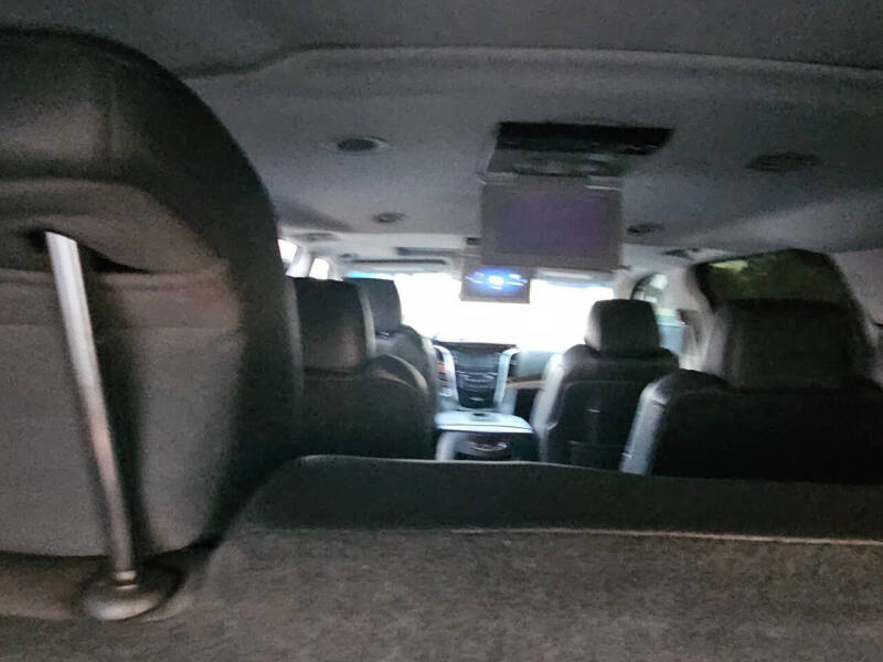 2017 Cadillac Escalade ESV Premium Luxury