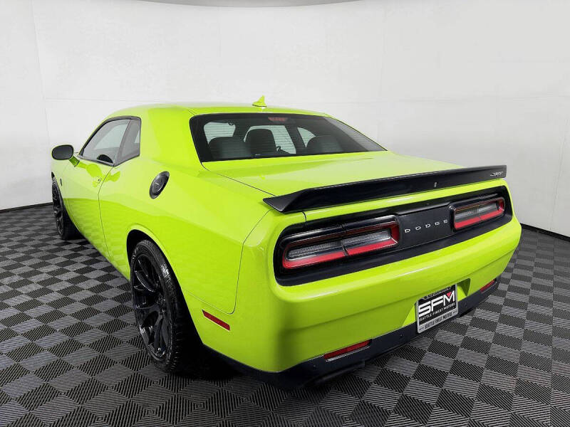 2015 Dodge Challenger SRT Hellcat