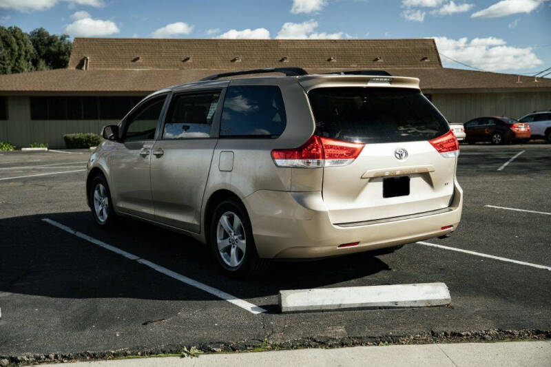 2011 Toyota Sienna