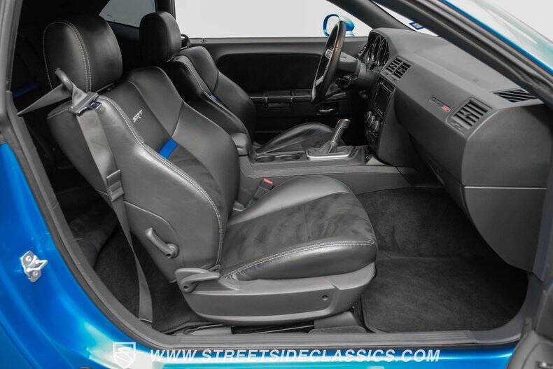 2009 Dodge Challenger SRT8