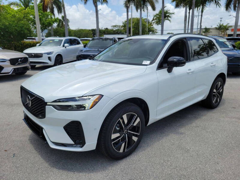 2026 Volvo XC60 B5 Plus