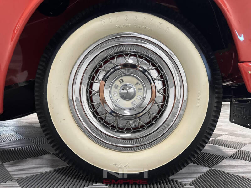 1956 Ford Thunderbird