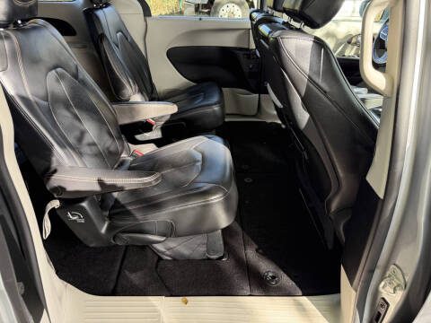 2018 Chrysler Pacifica Touring L Plus