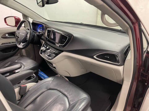2019 Chrysler Pacifica Touring L