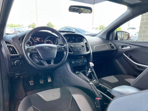 2017 Ford Focus ST