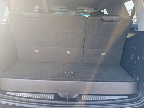 2018 Cadillac Escalade Luxury