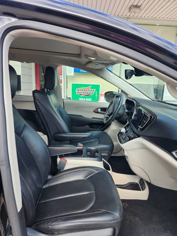 2018 Chrysler Pacifica Touring L Plus