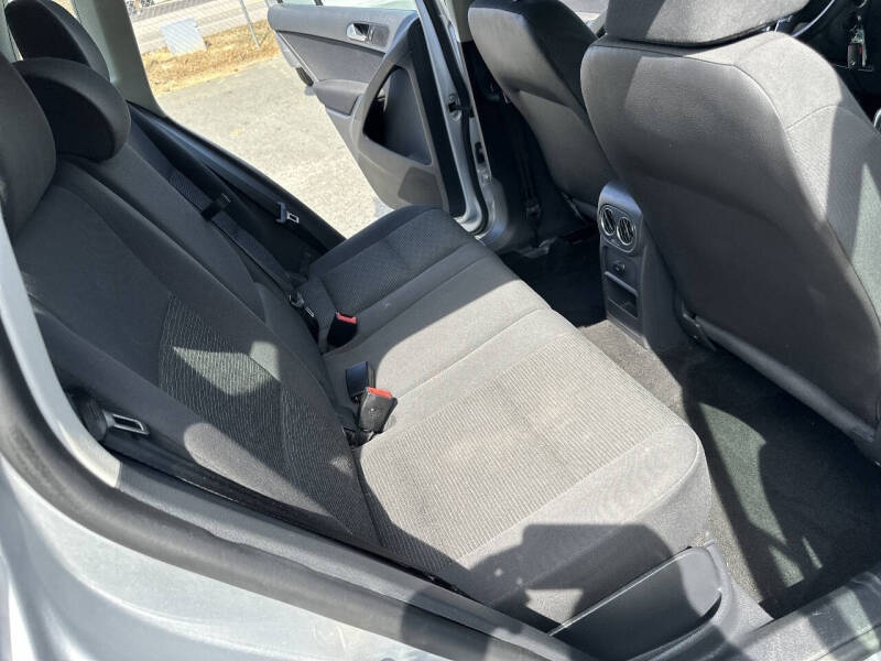 2015 Volkswagen Tiguan SE