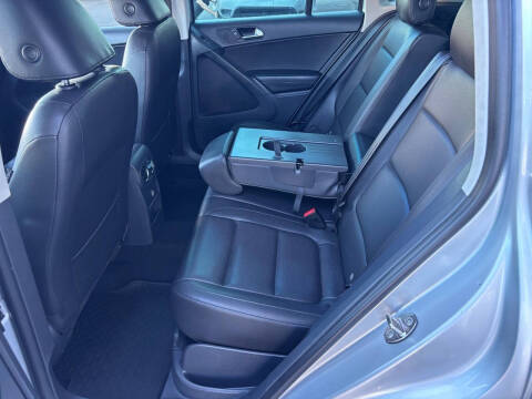 2012 Volkswagen Tiguan SE