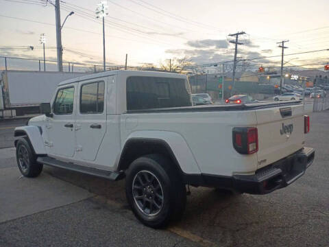 2021 Jeep Gladiator Overland