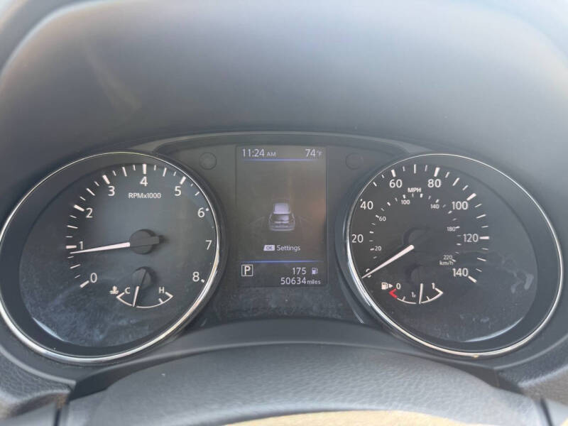 2020 Nissan Rogue SV