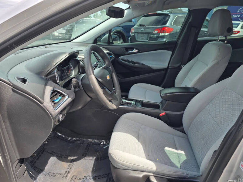 2019 Chevrolet Cruze LS
