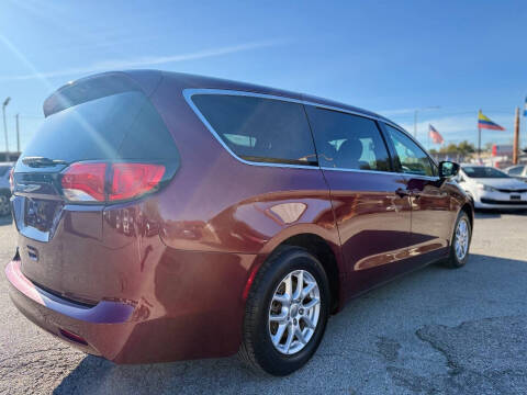 2018 Chrysler Pacifica Touring