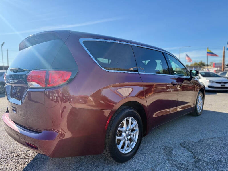 2018 Chrysler Pacifica Touring