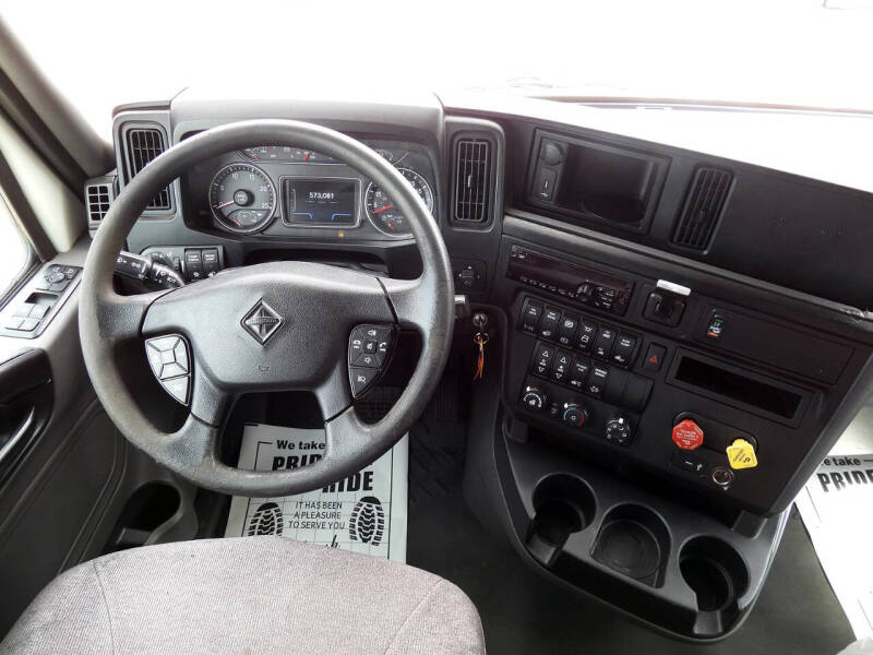 2020 International LT625