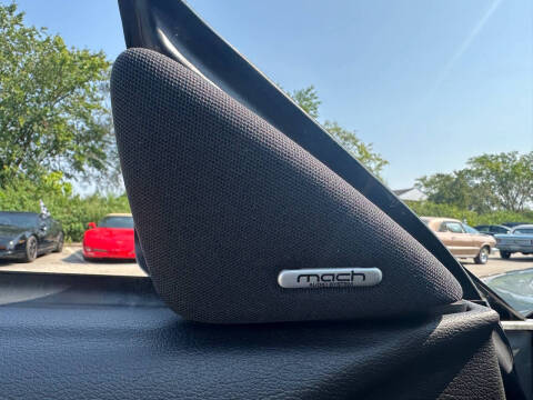 2004 Ford Mustang GT Deluxe