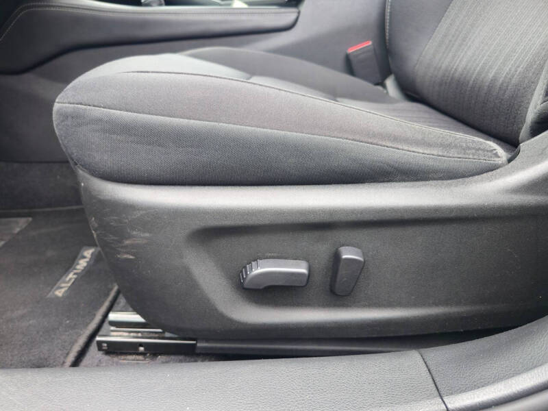 2023 Nissan Altima 2.5 SV