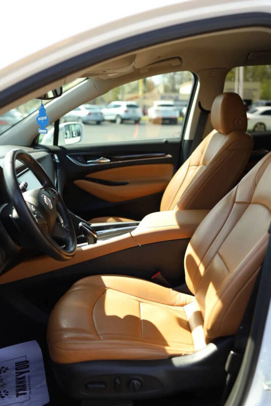 2018 Buick Enclave Essence