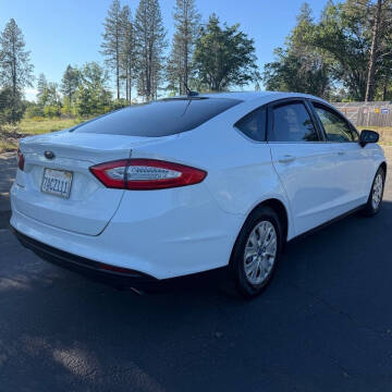 2013 Ford Fusion S