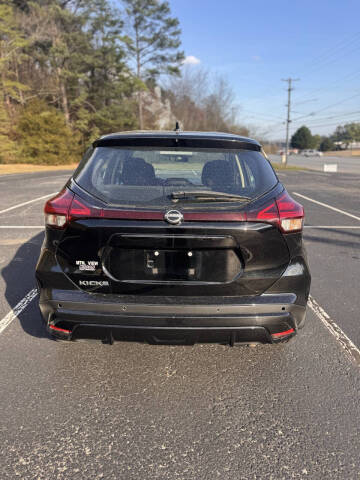 2022 Nissan Kicks S