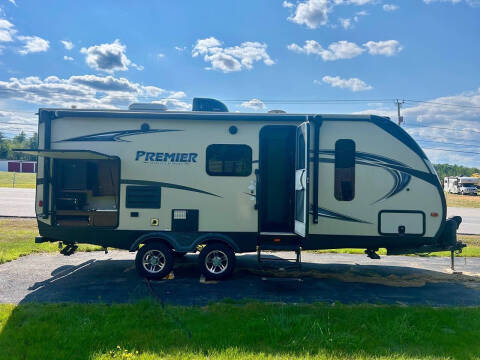 2017 Keystone RV Premier