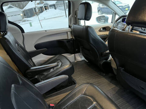 2019 Chrysler Pacifica Touring L