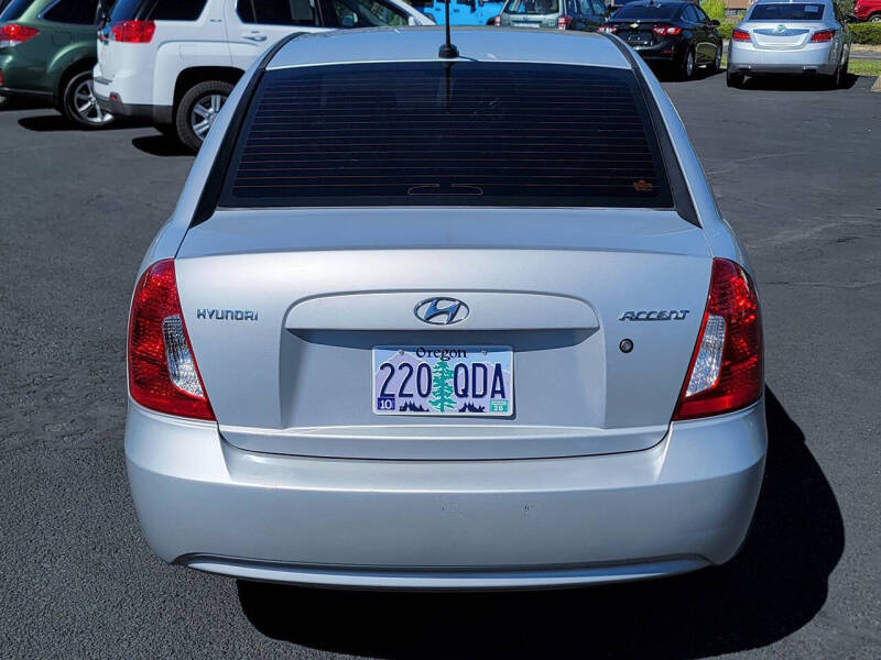 2011 Hyundai Accent GLS