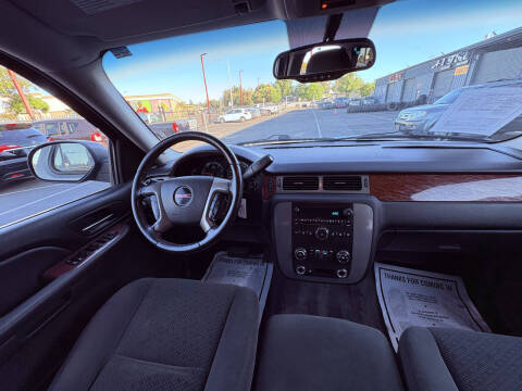 2008 GMC Yukon SLE