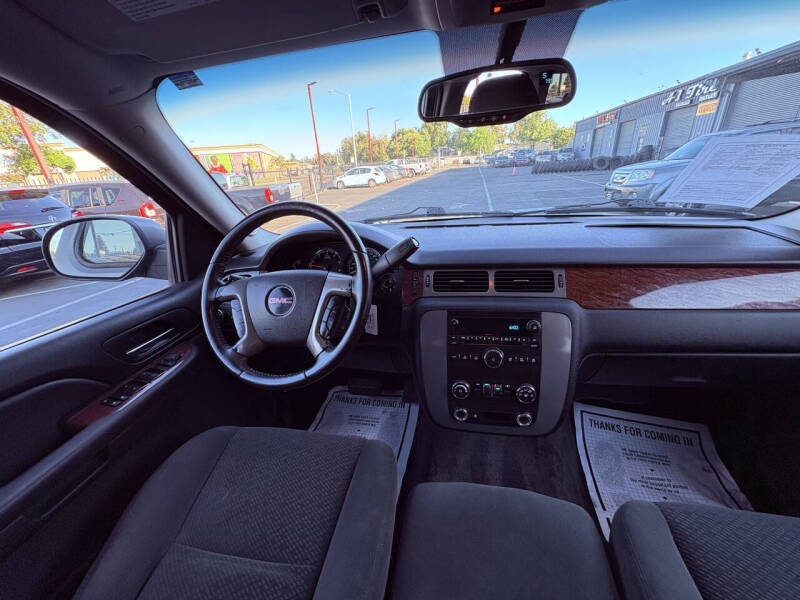 2008 GMC Yukon SLE