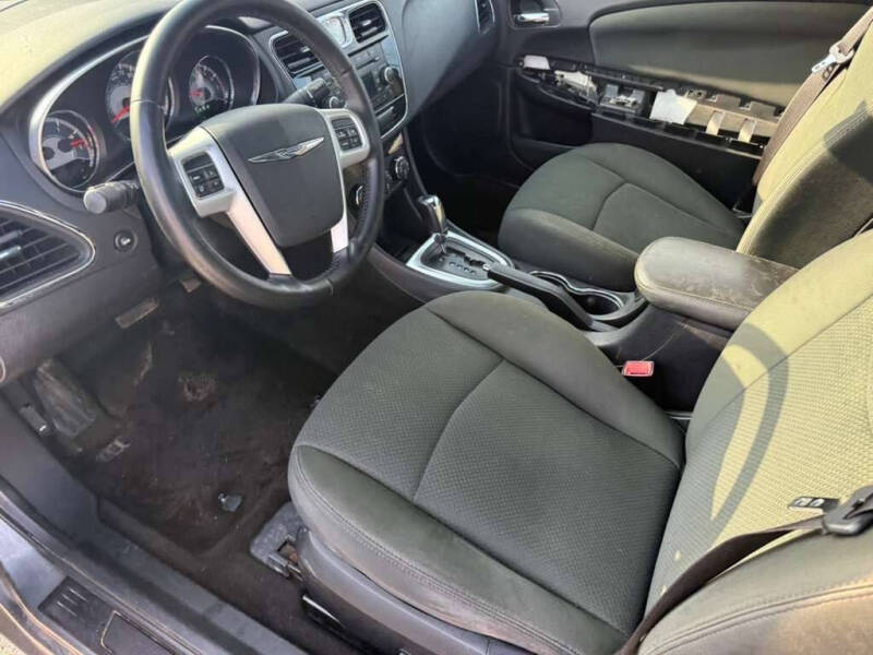 2012 Chrysler 200 Touring