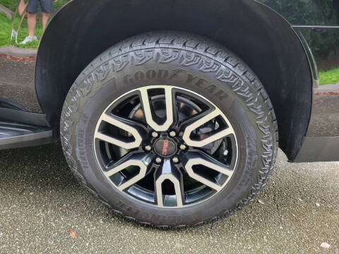 2023 GMC Yukon XL AT4