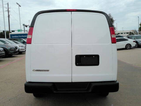 2020 Chevrolet Express 2500