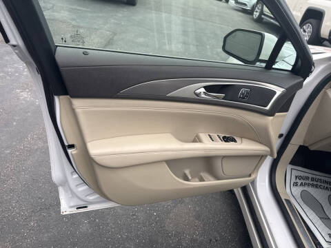 2020 Lincoln MKZ Standard