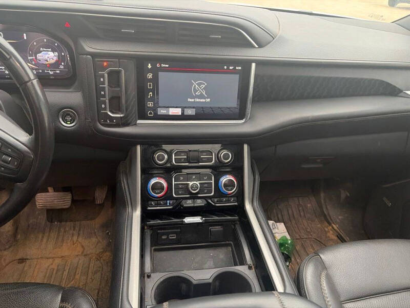 2023 GMC Yukon XL Denali