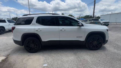 2023 GMC Acadia SLE