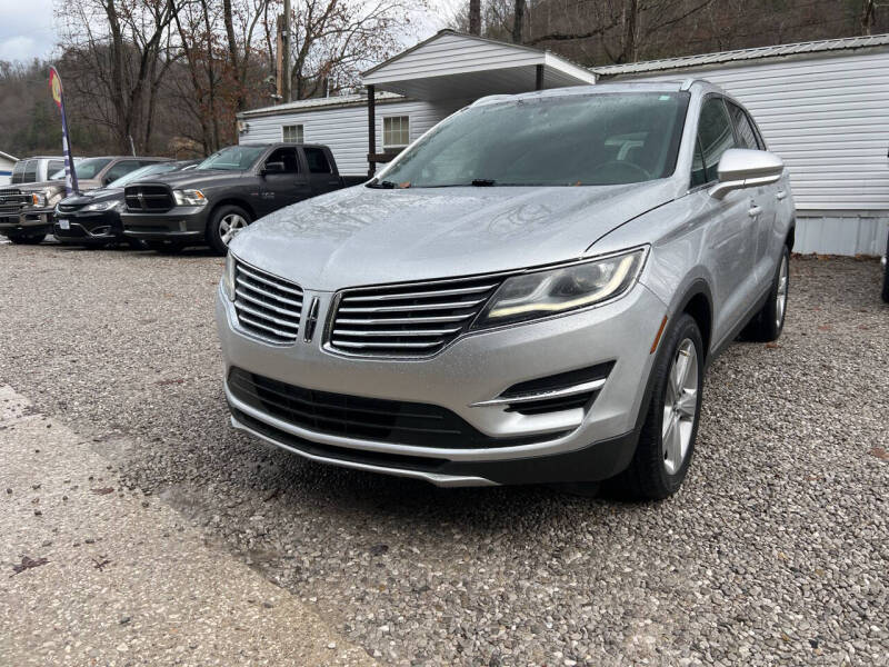 Lincoln MKC's photo