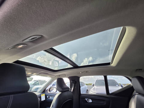 2026 Volvo XC40 B5 Core