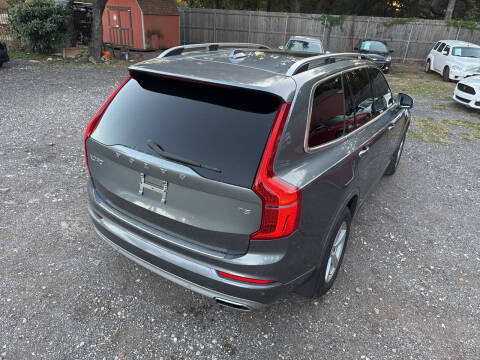 2017 Volvo XC90 T5 Momentum