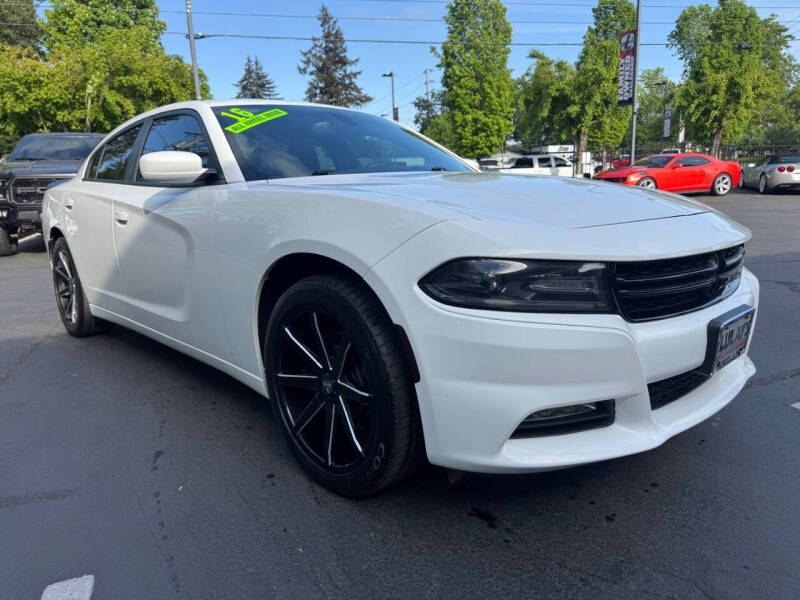 2016 Dodge Charger SXT