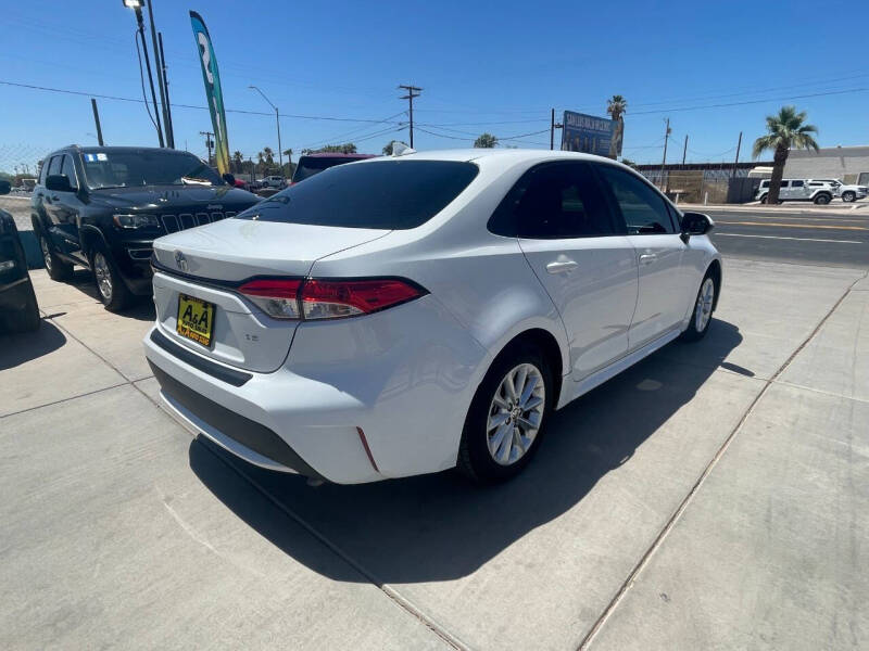 2022 Toyota Corolla LE