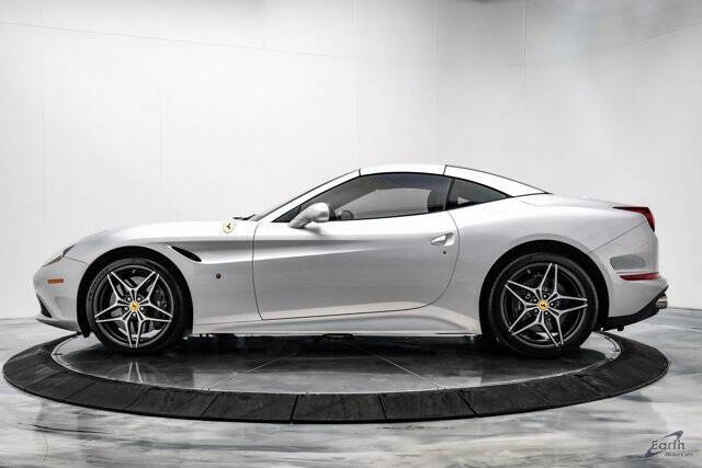 2016 Ferrari California T