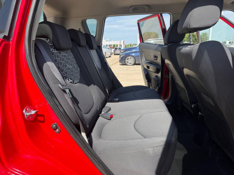 2010 Kia Soul +