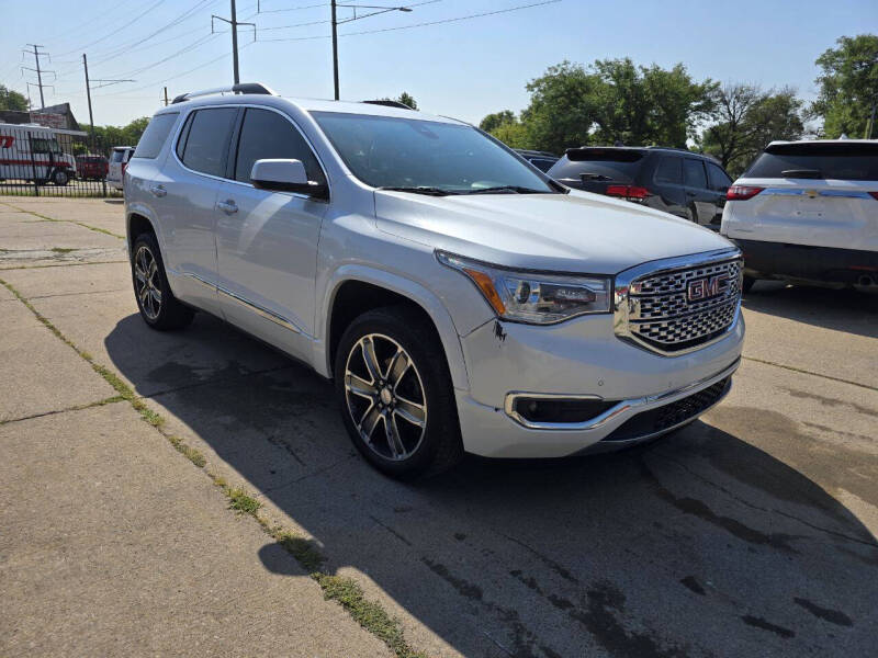 2017 GMC Acadia Denali