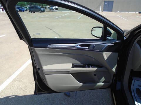 2017 Ford Fusion Hybrid SE