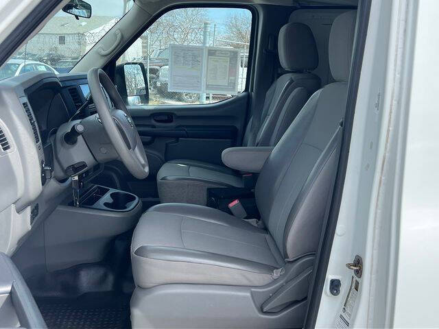 2017 Nissan NV