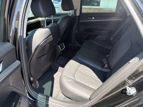 2025 Kia K5 EX