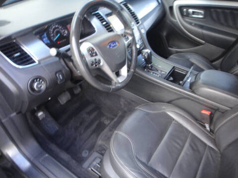 2017 Ford Taurus SEL