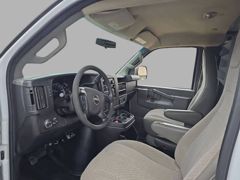 2016 GMC Savana 2500
